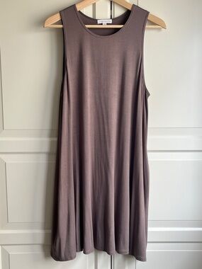 Anthropology Socialite  mini tank dress with pockets in grey/brown. Size US L